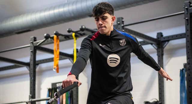Los últimos días de Marc Bernal en La Masia y las cenas de ‘recuperación’ que le convirtieron en estrella