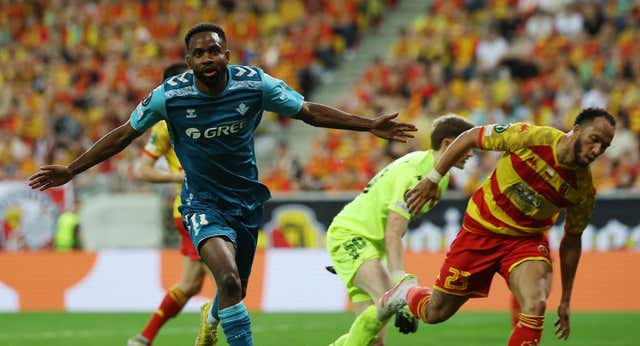 El Betis hace los deberes en Bialystok y jugará la primera semifinal europea de su historia