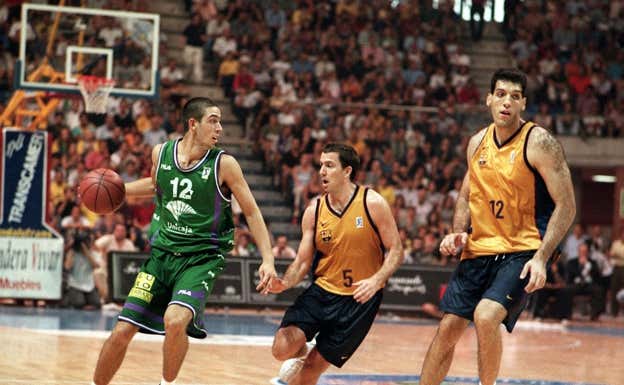 Nacho Rodríguez ya con el Barcelona en un partido ante Unicaja. ABC
