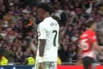 Vinicius jugó 'picado' y una imagen en el gol de Fede Valverde reflejó que algo le pasaba