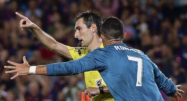 De Burgos Bengoetxea pitará la final de Copa, confirmando el neverazo para Soto Grado