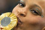 El ataque de ansiedad que rompió a Rebeca Andrade, la rival más fuerte de Simone Biles: «Necesitaba un abrazo»