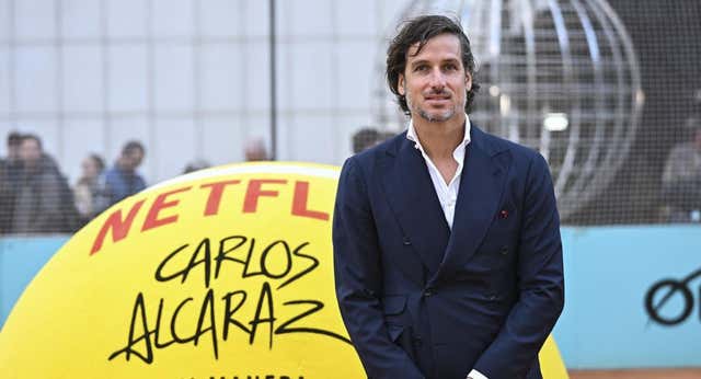 Feliciano López se pone la camiseta del Real Madrid y reparte culpas: «No se me ocurre un mejor entrenador que Carlo Ancelotti»