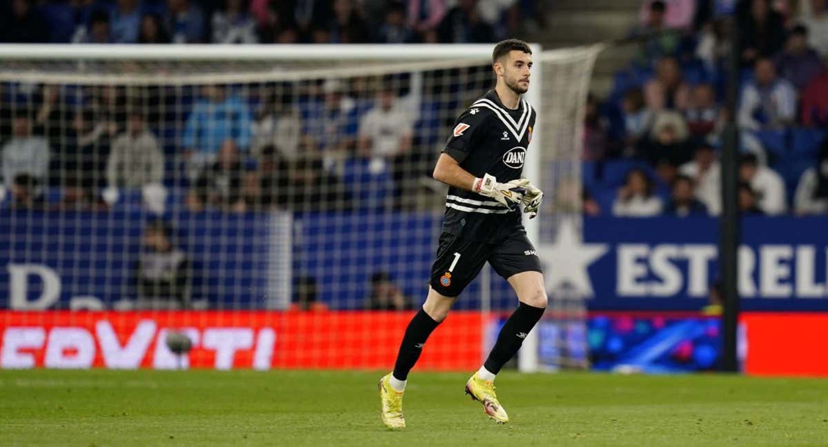 Joan García, en el RCDE Stadium.