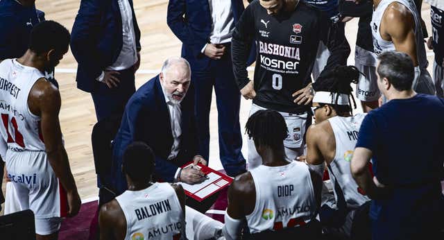 Radiografía de un Baskonia al borde de un nuevo abismo, a pesar de Pablo Laso: «Si se despidió a Ivanovic se puede despedir a cualquiera… menos a Querejeta»