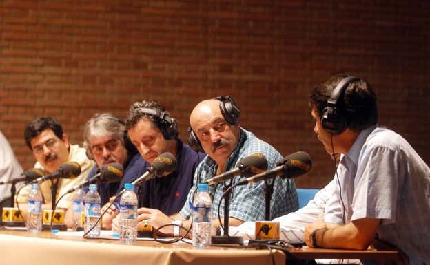 Siro López y Josep Pedrerol, en una charla.  Miguel Angel Santos
