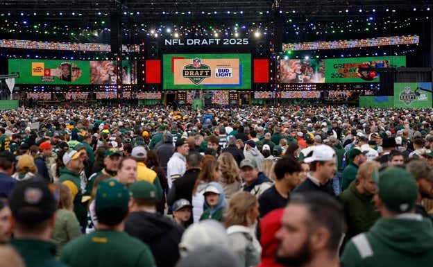 Imagen de los asistentes al draft de la NBA. AFP