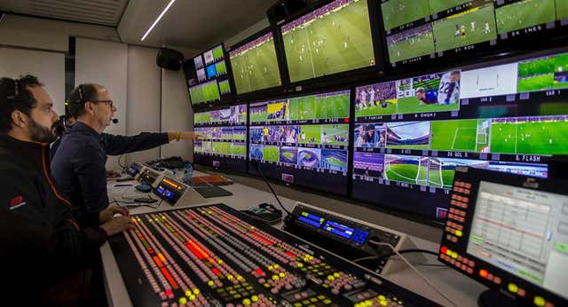 Mediapro se queda con el partido en abierto de Segunda, pero el de Primera todavía no tiene dueño