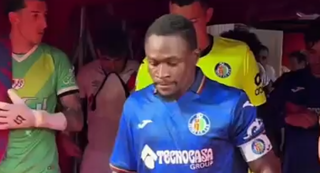 El Getafe ha saltado al terreno de juego, en Vallecas, con unas camisetas muy especiales.