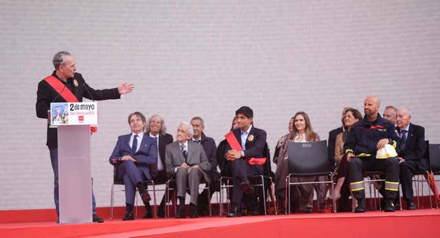 Jorge Martín recibe la Gran Cruz de Madrid mientras lucha contra el inicio más duro de su carrera