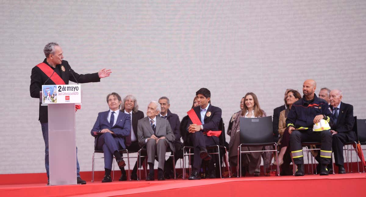 Jorge Martín recibe la Gran Cruz de Madrid mientras lucha contra el inicio más duro de su carrera