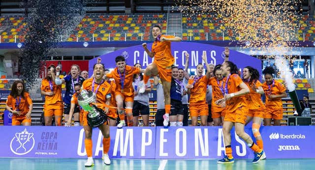 Burela se reivindica en plena crisis ganando la Copa de la Reina