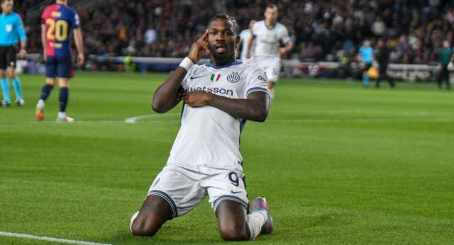 El paso de Marcus Thuram por una escuela de Barcelona con los Beatles de fondo: «En el patio era una bestia»