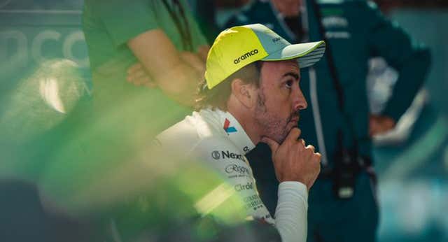 El cambio de papeles entre Aston Martin y McLaren sonroja al equipo de Fernando Alonso