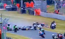 Mueren dos pilotos en un accidente en una carrera del Campeonato Británico de Superbikes