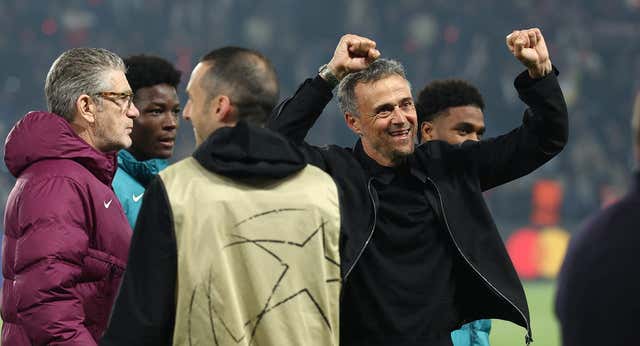 La victoria del PSG de Luis Enrique se celebra hasta en Grecia: Mendilibar descorcha champán porque el Olympiacos estará en Champions