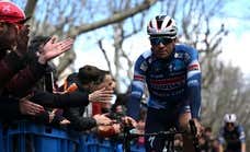 Mikel Landa renueva y se muestra ambicioso ante su regreso al Giro de Italia: «Podría conseguir el podio»