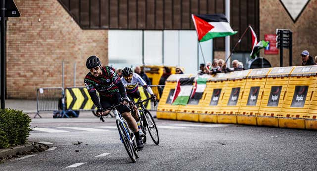 El sueño de los Gaza Sunbirds se materializa con un top-20 histórico en la Copa del Mundo de Ciclismo Paralímpico