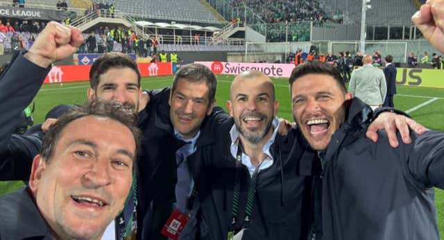 El show de Joaquín tras el pase del Betis a la final de la Conference: “Voy a entrar a la feria en caballo”