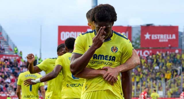 Etta Eyong se estrena y regala una victoria de Champions al Villarreal