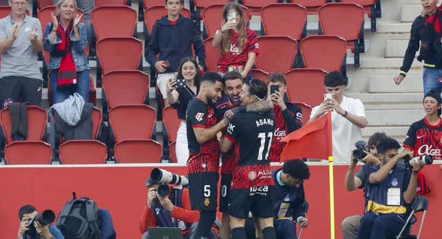 Mascarell y Darder golpean a un gran Valladolid y su sueño europeo es cada día más real