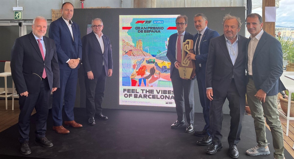 Foto de familia durante el acto de presentación del Gran Premio de España.