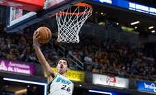 Unos Pacers sin piedad someten a los Cavaliers, que necesitan de una gesta 'Lebronesca' para resucitar
