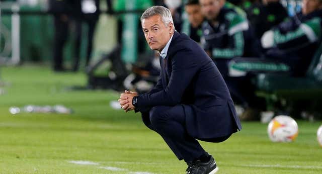 Fran Escribá explota tras su destitución: «Se expone la cabeza del entrenador para tapar las carencias de otros, no es justo»