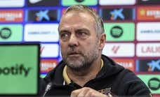Hansi Flick y la posible celebración del Barça en Cornellà: «Vi en la televisión lo que pasó que saltaron al campo; haremos lo que corresponda, pero con respeto...»