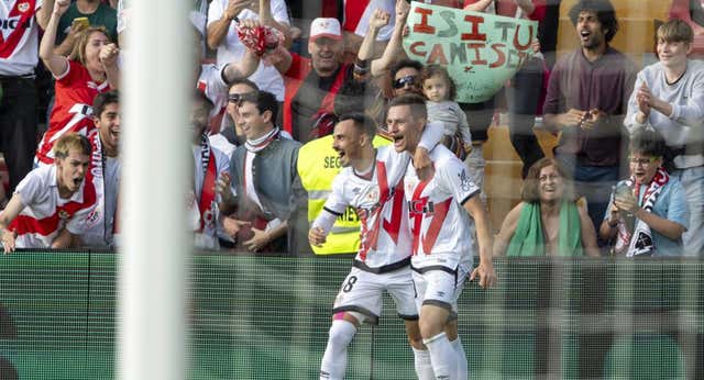El Betis se deja la remontada a medias y apaga dos sueños europeos de un plumazo
