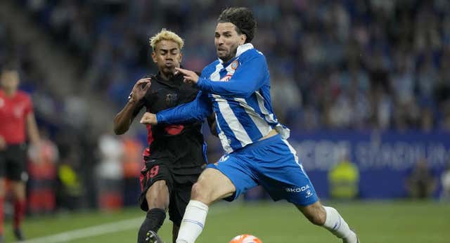 Piqué y Manolo González ‘discuten’ la ubicación de Barça y Espanyol por la actitud de Lamine Yamal: «Lo del teatro lo lleva bien»