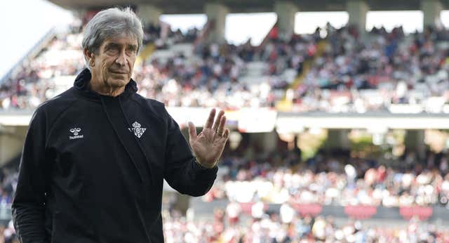 Pellegrini tiene la primera tarea para Breslavia: recuperar la seguridad defensiva