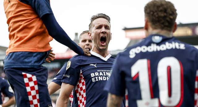 El PSV Eindhoven de Lucas Pérez amarra su vigésimo tercer título de la Liga