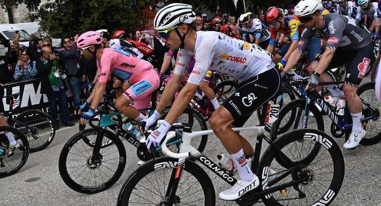 Juan Ayuso en la etapa 9 del Giro.