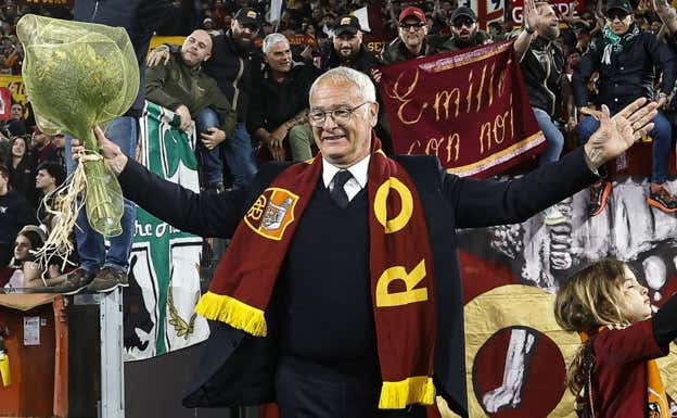 Claudio Ranieri se despide de la afición de la Roma. Europa Press