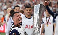 Pedro Porro se reivindica para la Selección tras ganar la Europa League: «De la Fuente sabe que estoy preparado»