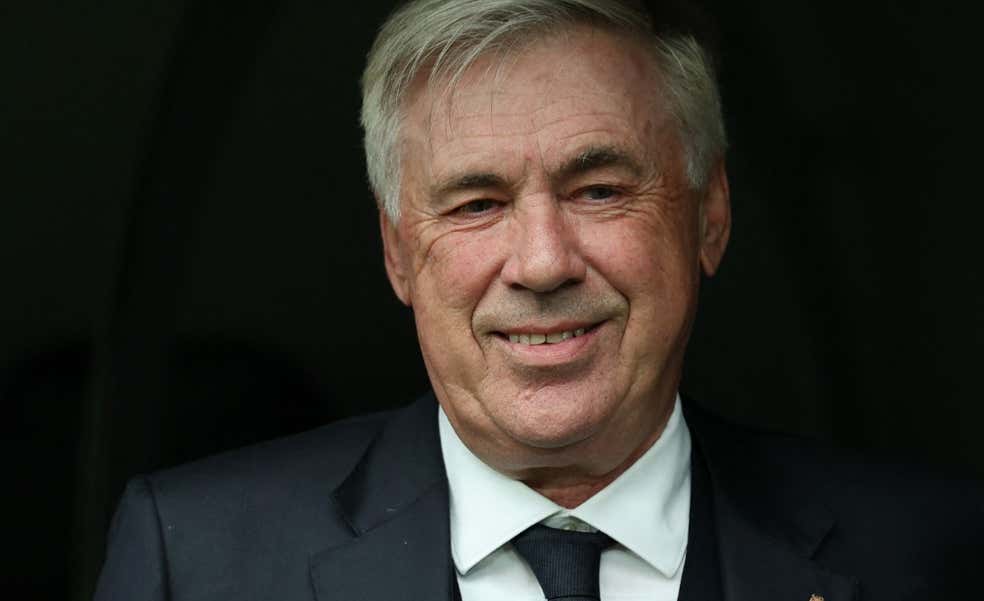 El último día del 'capo' Ancelotti en el Bernabéu: ojos vidriosos, una canción en italiano y una imagen que emocionó al mismísimo Florentino