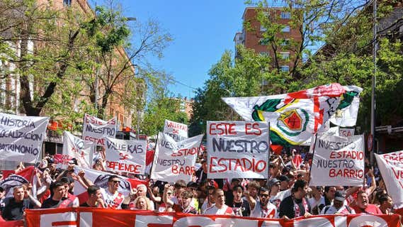 Una de las manifestaciones en defensa del Estadio de Vallecas./PLATAFORMA ADRV